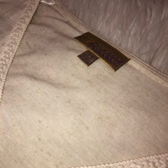 SOLd :Vera Wang Blouse (Juniors) - Picture 3 of 4